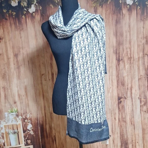 NWT Christian Dior 35x180 CM blue marine scarf. With tassle - Picture 3 of 8